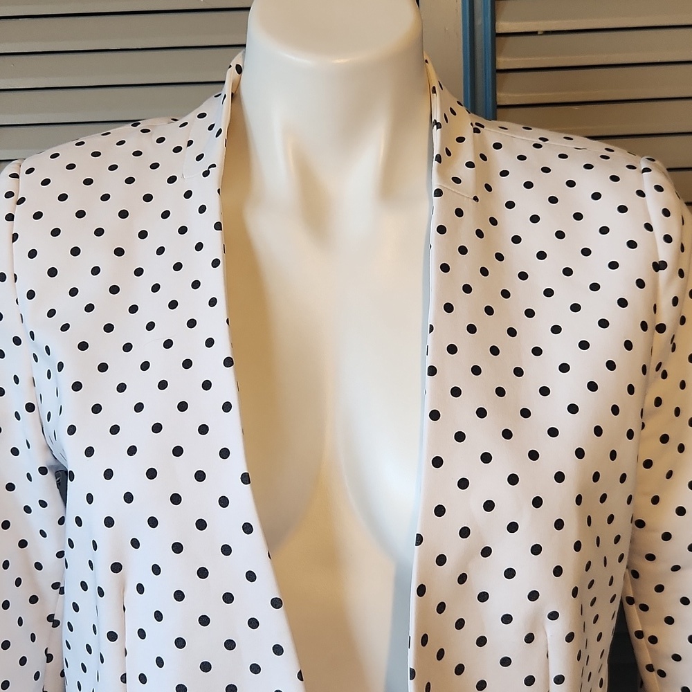 Carmen Marc Valvo White & Black Polka Dot Blazer - Picture 3 of 14